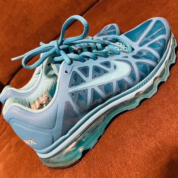 Mint Condition NIKE Air Max 2011 + Teal Blue with mixed blue bottom soles 7 US - Picture 5 of 9